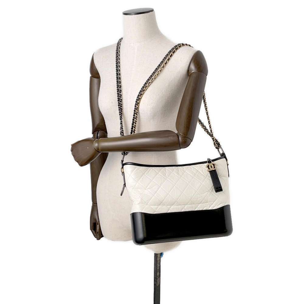 Chanel Chain Shoulder Bag Gabriel de Hobo Large Calf Leather White Black - Picture 6 of 16